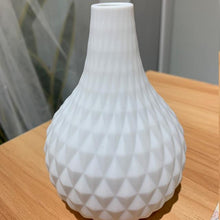 Load image into Gallery viewer, Mamboh Ceramic Vase
